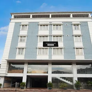 Super Townhouse Mg Road Trivandrum Formerly Nandanam Park Hotel Thiruvananthapuram
