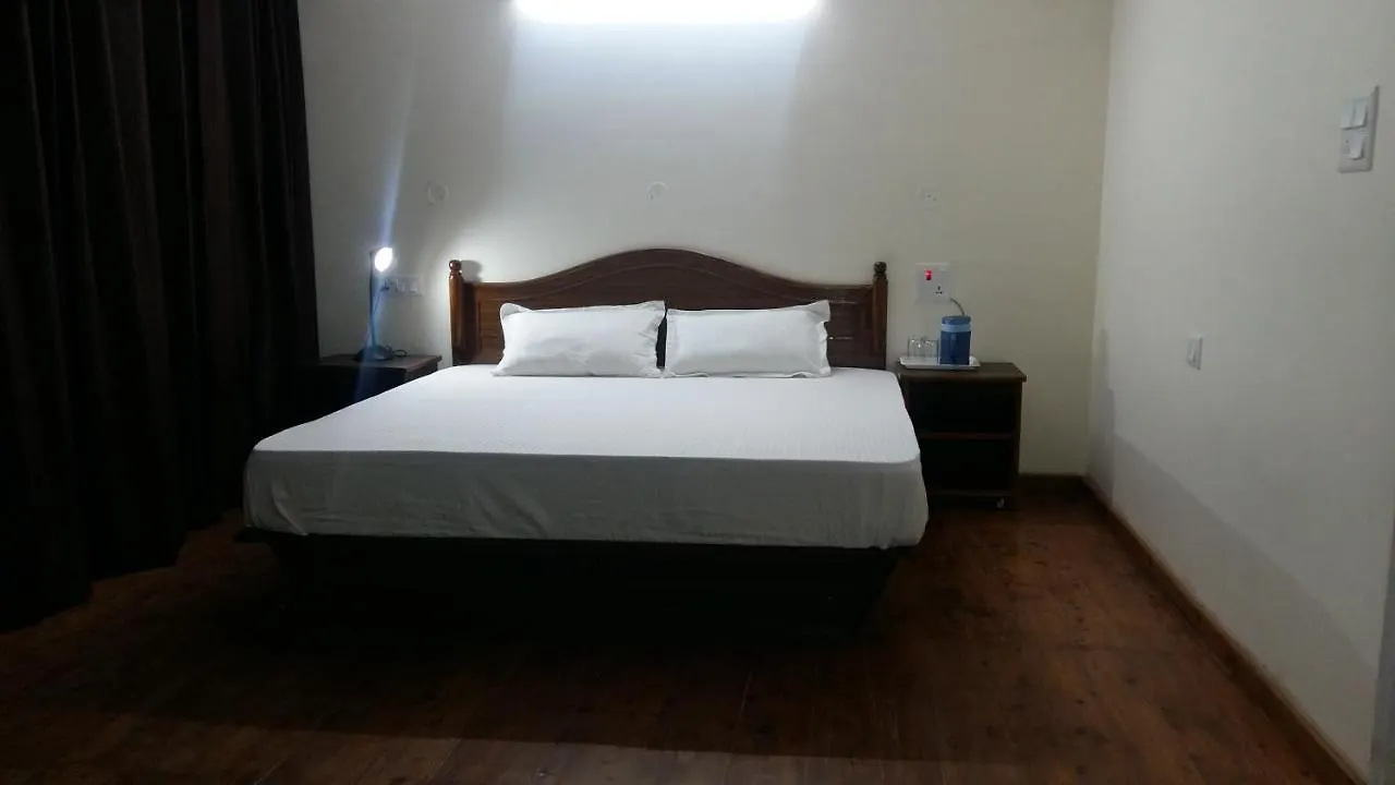 Hotel Le Talbot Shimla 2*,
